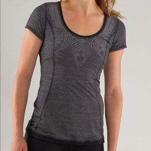 Lululemon Tech shirt new without tags size 4